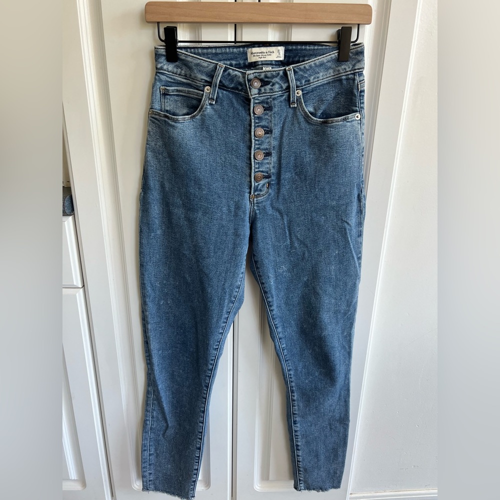 Abercrombie curve lover skinny size 27